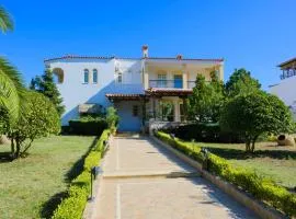 GREEN PARADISE PALAIA FoKAIA