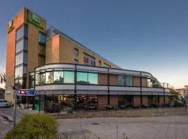 Holiday Inn London Brentford Lock, an IHG Hotel