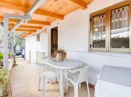 One bedroom apartement at Pisciotta 200 m away from the beach with furnished terrace