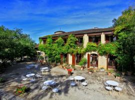 Auberge de L'Étang Bleu, hotel v destinaci Vieux-Mareuil