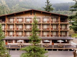 Aloka Resort, hotel Manāliban