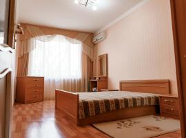 Seaside apartment: Aktav şehrinde bir otel