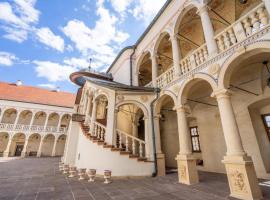 Zamek w Baranowie Sandomierskim, khách sạn ở Baranów Sandomierski