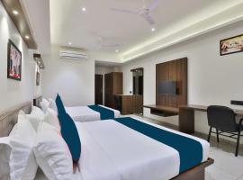 Hotel Sparsh Inn - Chandkheda, ξενοδοχείο κοντά σε Vishwakarma Government Engineering College, Αχμενταμπάντ