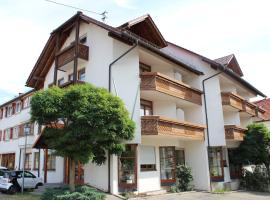 Landhotel Hirsch, viešbutis mieste Sankt Johann