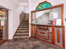 Quality Hotel Bayswater, hotel near Hollywood Private Hospital Perth, Perth