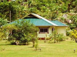 Dan Zoranz Self Catering Guest House, hotel en La Digue