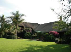 Glen Afric Country Lodge, hotel con parcheggio a Hartbeespoort