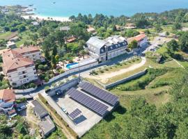 Hotel Spa Bosque Mar, hótel í Reboredo