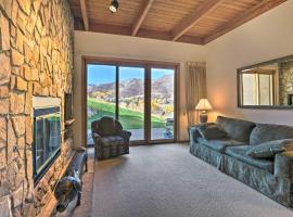 Slopeside Snowmass Townhome with Mountain Views!, hotel spa a Snowmass Village