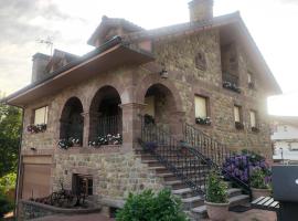 Villa La Encina, casa o chalet en Quijas