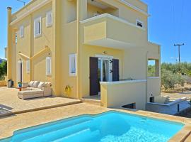 VILLA KONSTANTINOS 6 bedrooms, hotel with pools in Aegina Town
