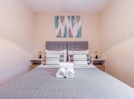 Guest Homes - Westbrook Court Apartment, cheap hotel in Worcester