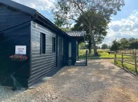 Spacious Garden Lodge at The Chestnuts, Norfolk