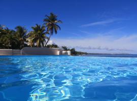 Eden Blue vue Mer, Hotel in Sainte-Anne