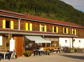 Hostel Le Chandelier, hostel em Saint-Ursanne