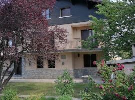 maison blanche, apartment in Briançon