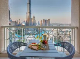 Durrani Homes - Designer 2BR Apt with stunning Burj khalifa and Fountain View