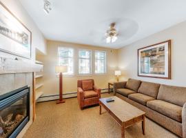 Founders Pointe Condo، فندق في وينتر بارك