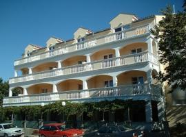 Hotel Zuco, hotel en Biograd na Moru