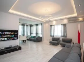 Mayra Seafront Luxury Apartment (BREAKBOOKING-CY)