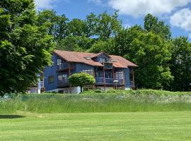 Ferienappartement mit Panoramablick, golf hotel in Rötz