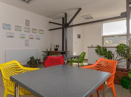 Hostel Ghimbav Airport, khách sạn ở Ghimbav