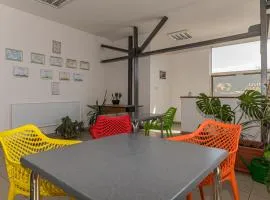 Hostel Ghimbav Airport