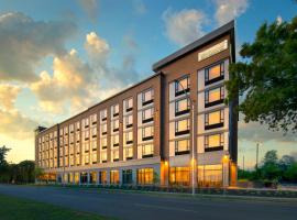 Holiday Inn Express - Boston Logan Airport - Revere, an IHG Hotel, viešbutis mieste Revyras