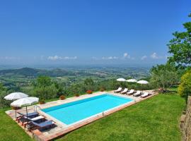 Santa Lucia Villa Sleeps 10 Pool WiFi、Pergognanoのホテル