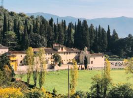 Villa La Chiocciola in the Heart of Tuscany, hotelli kohteessa Troghi