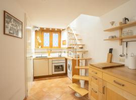 Quiet and Cozy Trastevere Hideaway