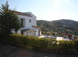 Casas de Cantoblanco, hótel í Viñuela