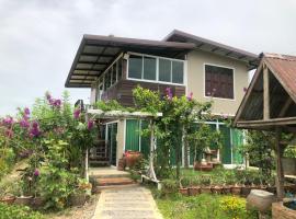 BanLomLak, holiday rental in Sukhothai