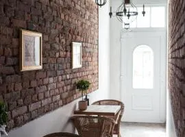 Boleslav Home De Luxe