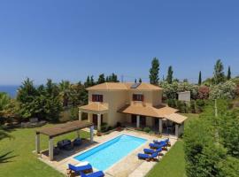 Villa in Kleismata Sleeps 7 includes Swimming pool and Air Con 5, hotel in Klísmata