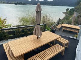 Pacific Harbour Lodge, serviced apartment in Whangaroa