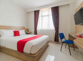 Simomuljo Sukomanunggal에 위치한 호텔 KoolKost At Kupang Jaya - Minimum Stay 30 Nights