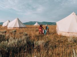 Wander Camp Yellowstone Island Park, hotel a Island Park