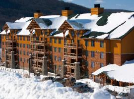 Hope Lake Lodge & Indoor Waterpark, hotel in Cortland