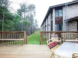 University Inn & Suites