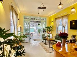 Together is Home, hotel v destinaci Da Lat