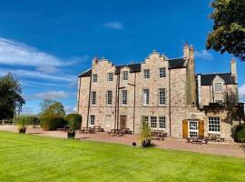 Shieldhill Castle, hotel v destinaci Libberton