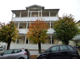 Villa-Loni-Ferienwohnung-7, hotel in Ostseebad Sellin