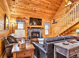 Sevierville Cabin with Deck Near Pigeon Forge!, villa in Sevierville