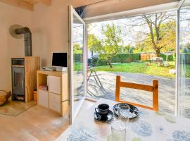 Modern Holiday Home in Gustow near Baltic Sea, hotel dengan parking di Gustow
