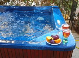 Dead Sea Sunny Holiday - Village & SPA, спа-отель в Араде