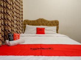 RedDoorz near Tugu Yogyakarta, hotel u četvrti Jetis, Jogjakarta