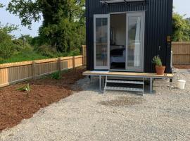 Blackball Tinyhouses, hotel a Blackball