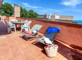 Apartment Cap Ras II by Interhome, Hotel in Llança